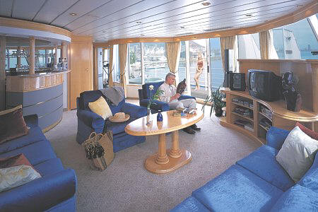 Croisieres de Luxe: Cunard (Caronia, Queen Elizabeth 2, QM2)